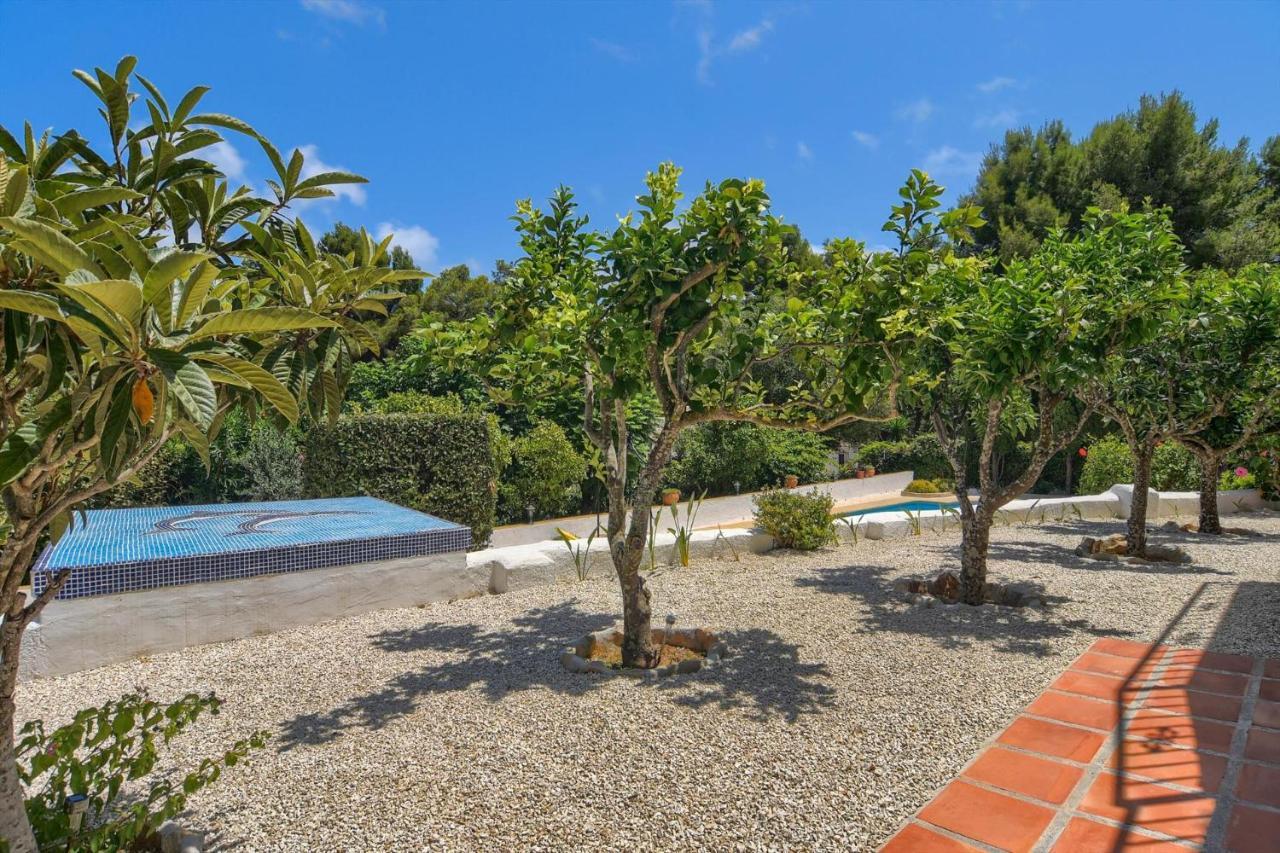 Villa Margarita - A Tranquil Oasis With Large Private Pool Jávea エクステリア 写真